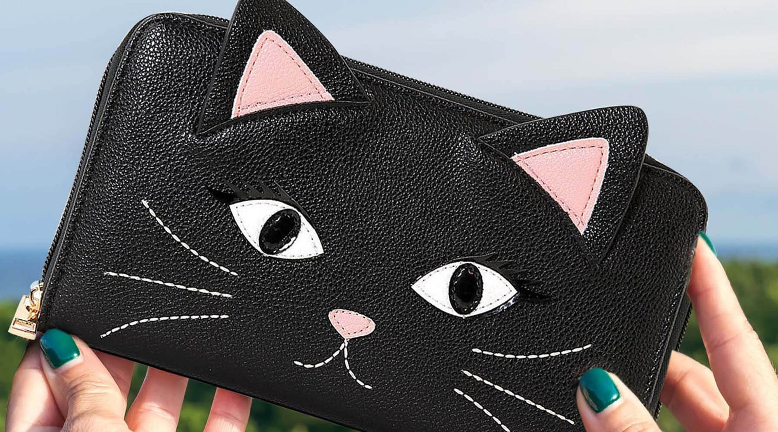 Bifold Wallets for Women and Clutches for Girls | Pakapalooza