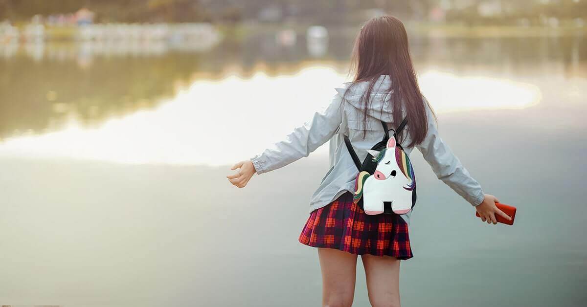 Girl with Mini Unicorn Backpack | Pakapalooza